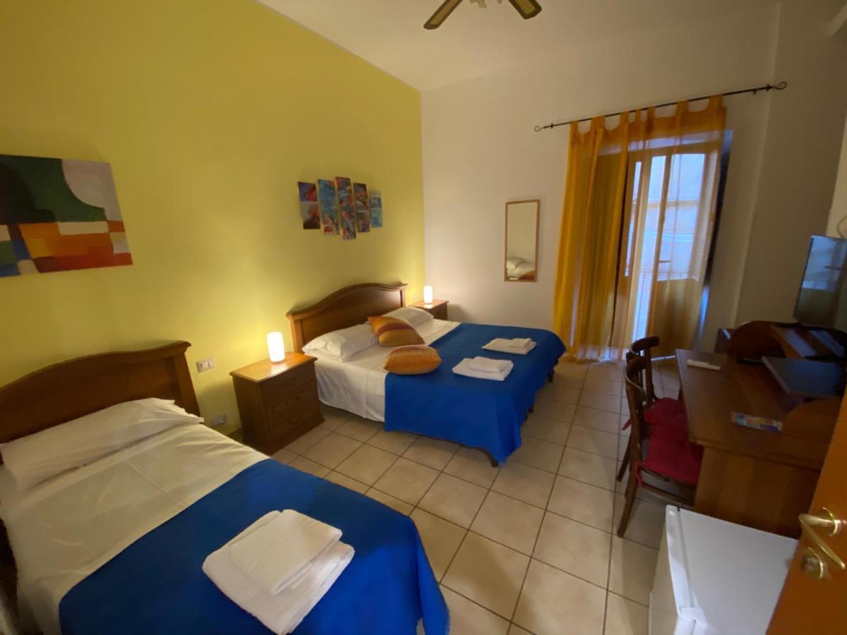 Gli Agrumi Rooms Trapani Bagian luar foto