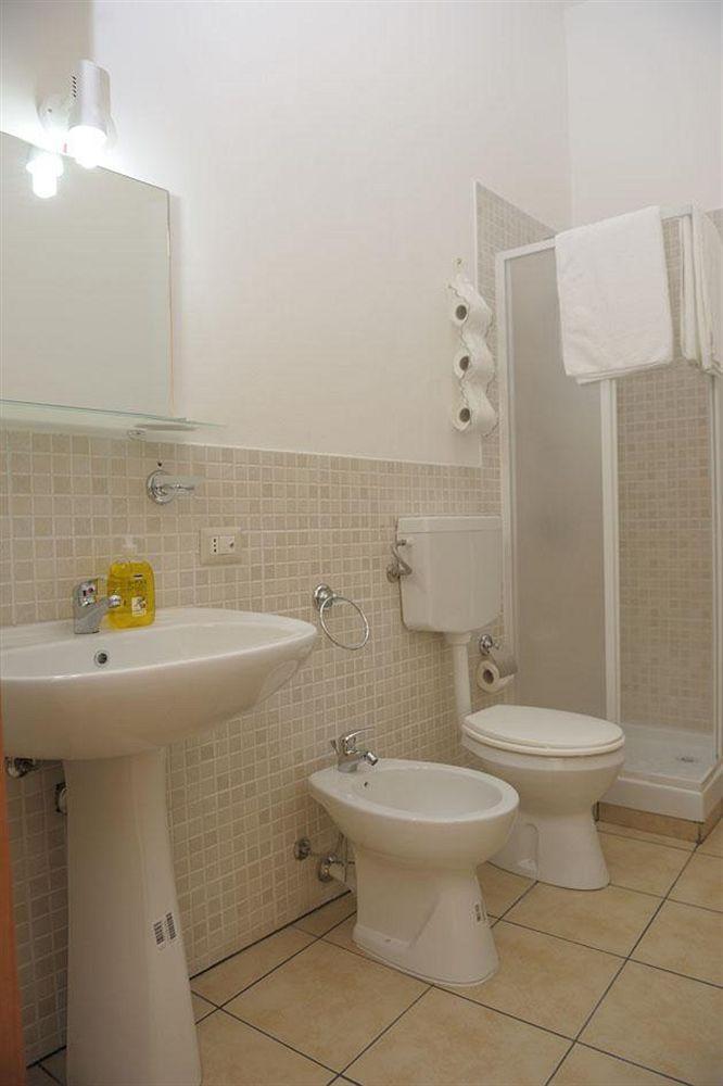 Gli Agrumi Rooms Trapani Bagian luar foto
