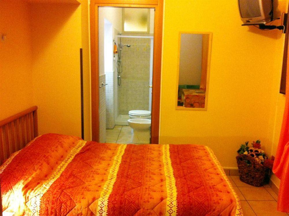 Gli Agrumi Rooms Trapani Bagian luar foto