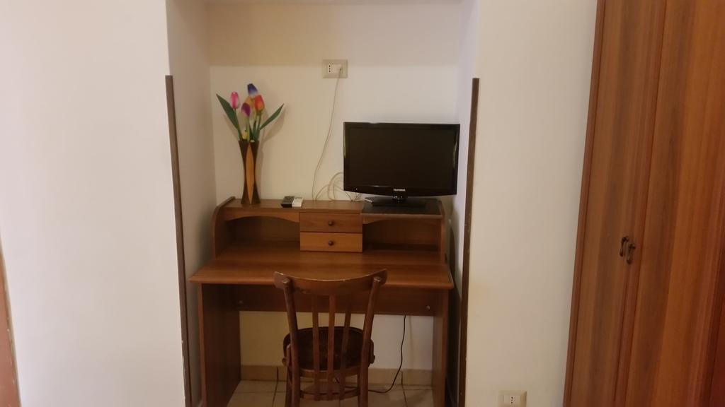 Gli Agrumi Rooms Trapani Bagian luar foto