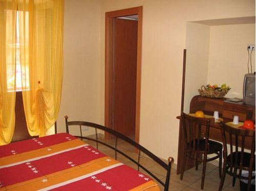 Gli Agrumi Rooms Trapani Bagian luar foto